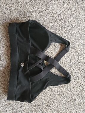 Running Girl Strappy Sports Bra
